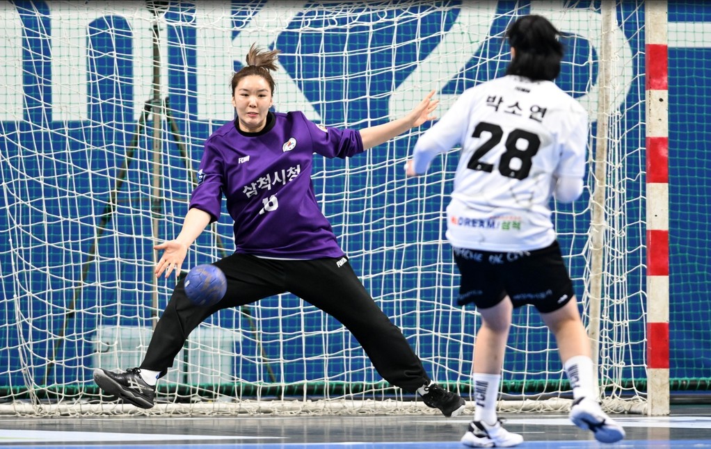 [H리그] '필드 플레이어 12명 득점' 삼척시청, 인천시청 대파...박새영 ... - 뉴스 썸네일 이미지